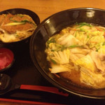 Toku toku - 2012年2月に行った時の写真。豚菜麺とカツ丼を食べてますね。。。