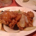 餃子天国 - 鶏の甘酢600円　酢豚の鶏肉バージョン
            
