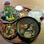 d47食堂 - 1日30食限定　益子定食　ビルマ汁　税込1,650円。薄ーいカレー風味の野菜スープです。