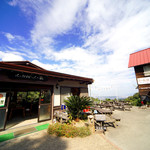 城山オレンヂ園 - 食事、休憩がとれる「山の家」。