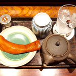 ippodouchahokissashitsukaboku - 煎茶メニューより
                        雲露（うんろ）お菓子付き
                        ¥1180