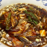 雷火 - 料理写真:旨辛雷火麺(雷火風 酸辣湯麺)700円