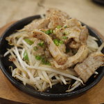 焼き鳥 ホルモン 境市場 - ホルモン炒め