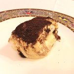 RISTORANTE REGA - デザートの手作りティラミス