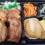 喫茶 むぅ - 鶏唐揚げ弁当アップ。