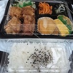 喫茶 むぅ - 「日替わり（鶏唐揚げ）弁当」（４８０円込）（２０１６年７月）