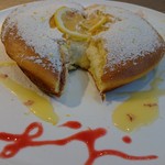 Petit Doux Café Bistro - 