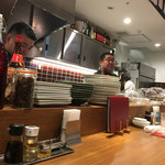 紅い扉の中華や 皆慶 - なか