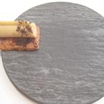 シック プッテートル - アミューズ3（フォアグラとナスのクリーム、カカオのクランブル）