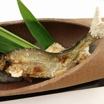 三養荘 - 夕食のメイン(鮎の塩焼き)