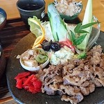 山小屋 - 焼肉を中心に画像を見る