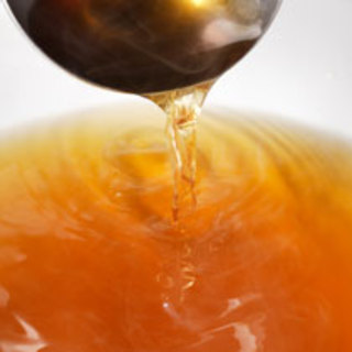 丹念に時間をかけて旨みを最大限に引き出した「おだし」