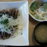 山正亭 - ステーキ丼