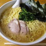 横浜らーめん東名家 - ｢ラーメン｣650円+｢特盛｣400円