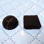 ユーゴ&ヴィクトール - スフェール　キャラメル、
ガナッシュ　ペルー75％