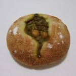 ベジマニア ベーカリー エクレクティク - ひよこ豆（カレーパン）￥260