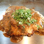 やけっぱち - 「すじカレーお好み焼　うどん」（910円）