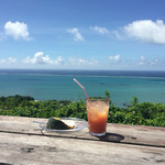 カフェくるくま - 風も程よく快適な気候でラッキーです。