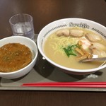 スガキヤ - 特製ラーメンと和風ハンバーグ丼