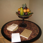 Amankila - ウェルカムメッセージとフルーツ
      