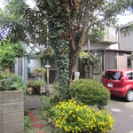 「七」、住宅街の一軒家。看板もなく初めての方は迷います