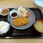ハピサキッチン - 「熟成ロースカツ定食」830円