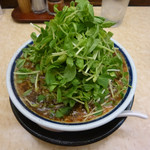 神名備 - 16-07
      ごまの酸ラーメン。
      本格中華初体験の私でも食べれた、が、痺れます。
      痺れるのに辛すぎないのが、やはり神名備さんならではの味わいだと思います。