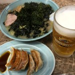 Genkotsu ya - 岩のりラーメン大盛りと餃子に生ビール