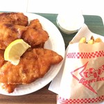 Teddy's Bigger Burgers - フィッシュ＆チップス