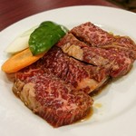 焼肉麻布 - 和牛特上ハラミ