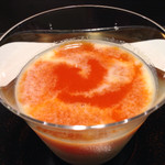 カハラ - パプリカと豆乳冷製スープ。