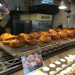 53557352 - シュークリームも