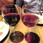 パシオン・エ・ナチュール - 赤ワイン(セパージュの違いでこれほどまで色が異なります！)
