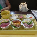 築地食堂源ちゃん トレッサ横浜店 - ミニ海鮮丼の玉手箱