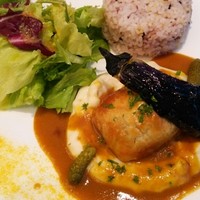 アニヴェルセル カフェ - 週変わりランチ 牛ミンチのパイ包み 1300円