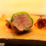 蓮香 - 万願寺唐辛子の羊肉詰めと