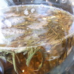 故宮 - 白茶の王様　新芽だけを使い白い産毛に包まれた茶葉はまるで針のよう♪