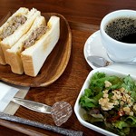 Mother port coffee - 煮込みハンバーグのチーズサンドイッチ(2016.07)