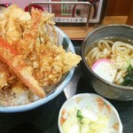 どん吉 - 海老穴子天丼＋ミニうどん　961円