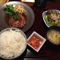 松阪苑 - 松坂牛ハンバーグ ￥990-