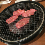 焼肉日和 - 牛タン