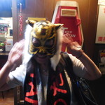 めだかタンタン - 帰り間際に店長さんの計らいで、このようなマスクをかぶらせていただきました。今日入荷しばかりで、お初だとか！　嬉しい♡