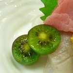 栄寿司 - 小さいキーウィが可愛い