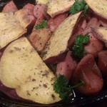 大衆酒場 文太 - さつまいもとソーセージ炒め