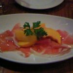 ラ･マンチーナ - 黄金桃と生ハム