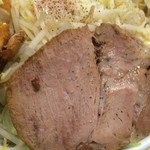 五味五香 - 大きいチャーシュー【料理】