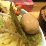 五味五香 - 煮卵と海苔【料理】