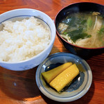 内海八 - ご飯と味噌汁と漬物