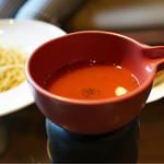 カフェ リヴィエール - ミートソースパスタの後掛けトマトスープ