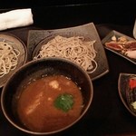 鴨蕎麦 尖 - 鴨蕎麦の内容（鴨一切れ食べてます(^_^;)）